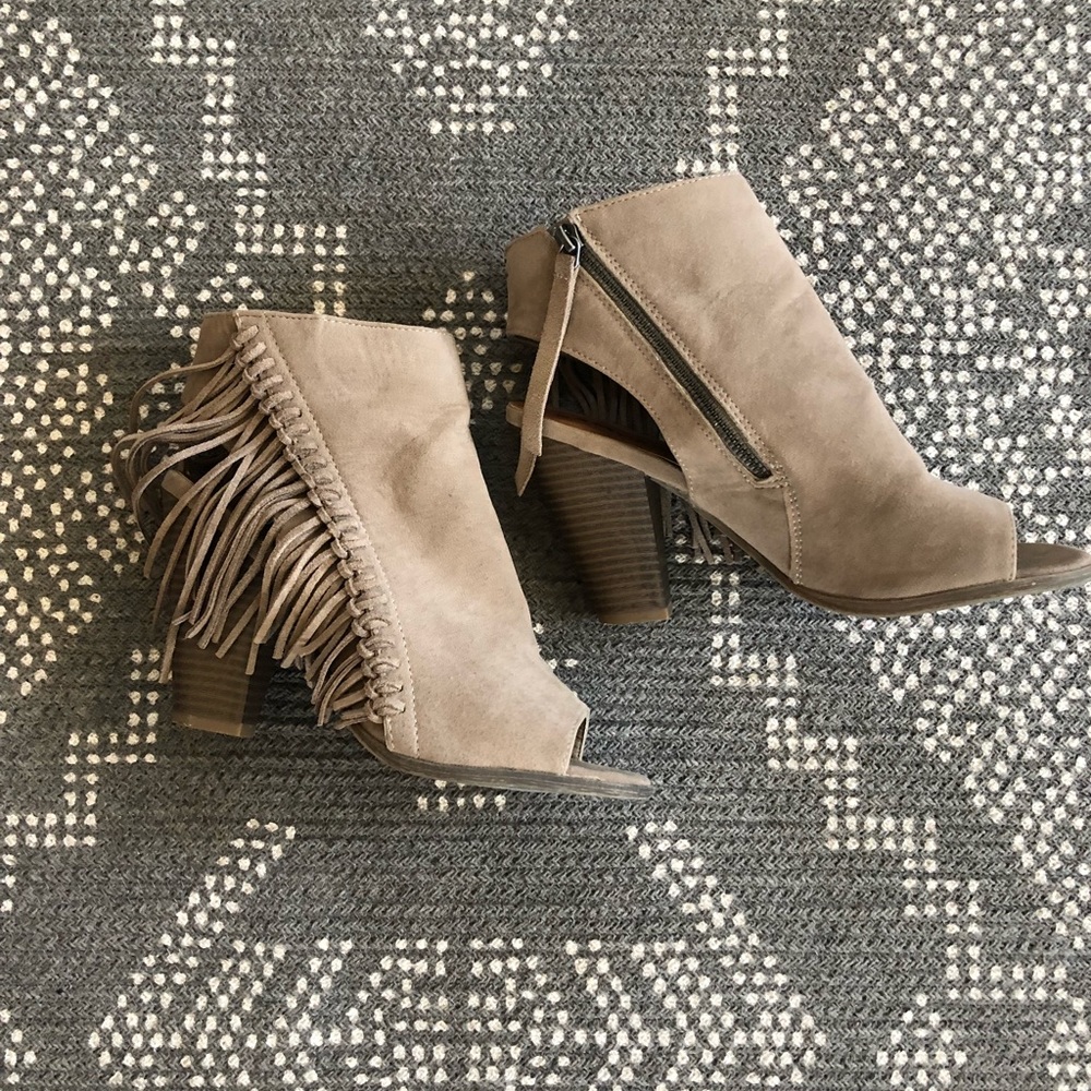 Rampage size 9.5 open toe booties